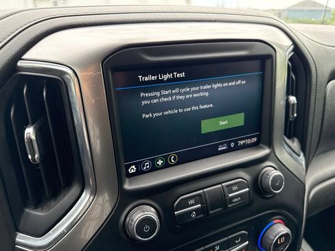 Used 2021 Chevrolet Silverado 1500 LT Trail Boss w/ Bed Protection Package AWD/4WD image 31
