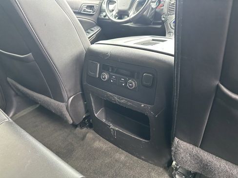 Used 2016 Chevrolet Tahoe LT w/ Luxury Package image 20