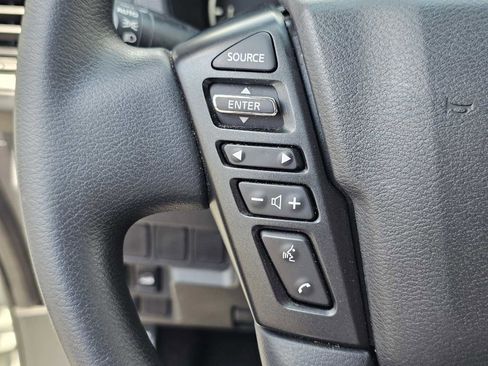 Used 2024 Nissan Frontier SV image 20