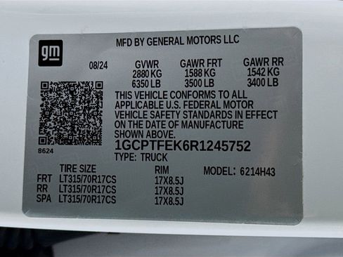 Used 2024 Chevrolet Colorado ZR2 w/ ZR2 Bison Edition image 29