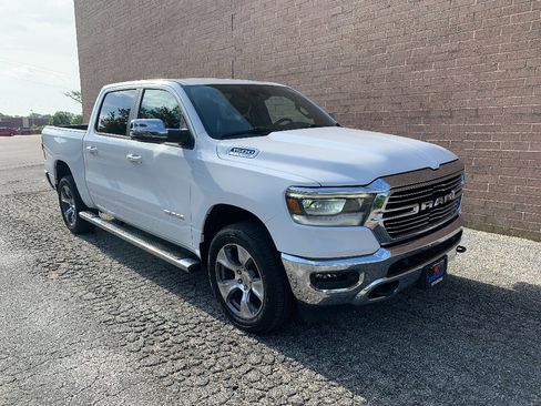 Used 2023 RAM 1500 Laramie AWD/4WD image 8