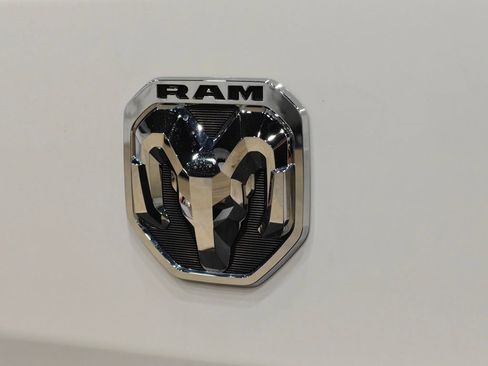 Used 2024 RAM ProMaster 2500 w/ Convenience Group FWD image 52