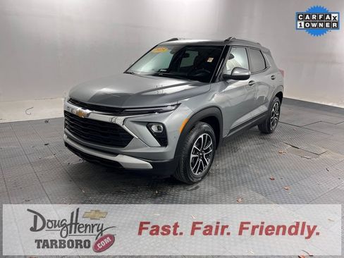 Used 2025 Chevrolet TrailBlazer LT image 1
