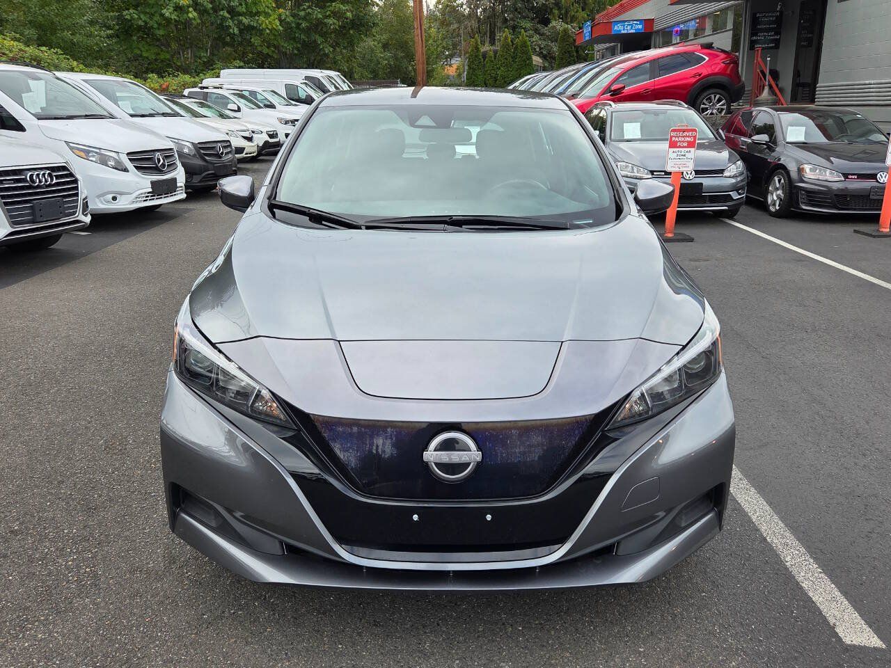Used 2025 Nissan Leaf S FWD image 2