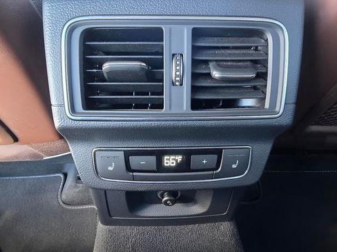 Used 2018 Audi Q5 Prestige w/ Prestige Package image 29