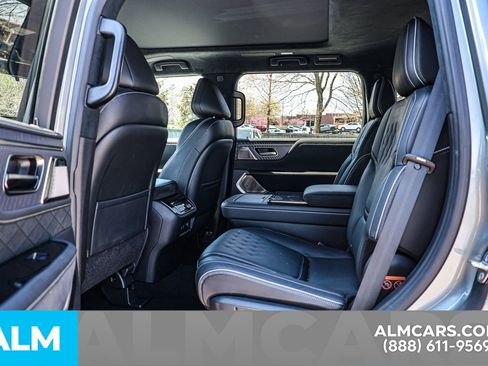 Used 2025 INFINITI QX80 Autograph w/ Premium Cargo Package image 18