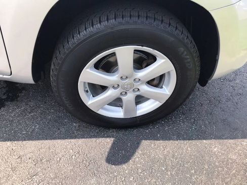 Used 2006 Toyota RAV4 Limited AWD/4WD image 38