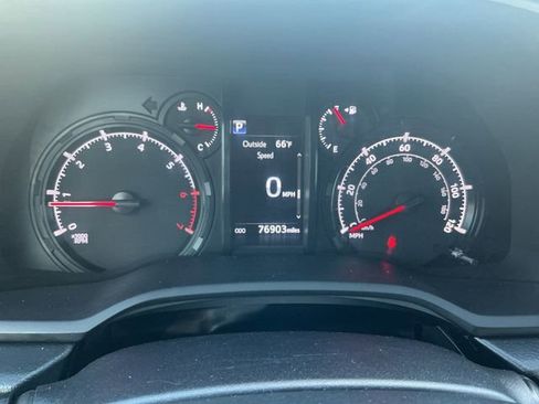 Certified 2022 Toyota 4Runner SR5 Premium w/ Moonroof Package image 16