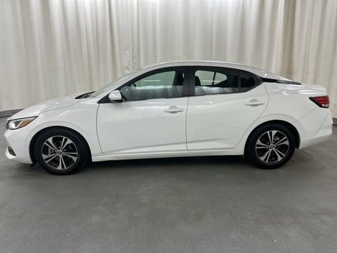Used 2022 Nissan Sentra SV FWD image 3