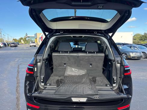 Used 2023 BMW X7 xDrive40i w/ Premium Package image 14