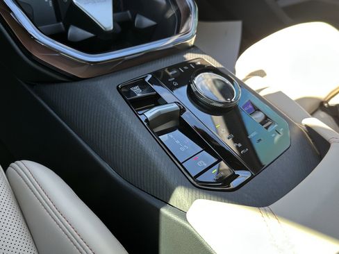 Used 2026 BMW X3 xDrive30 w/ Convenience Package image 23