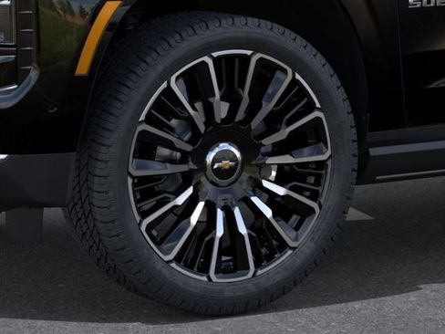 New 2025 Chevrolet Suburban High Country image 9