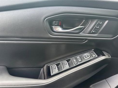 Used 2023 Honda Accord Touring image 8