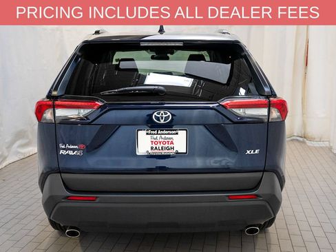 Used 2025 Toyota RAV4 XLE w/ Weather Package FWD image 4