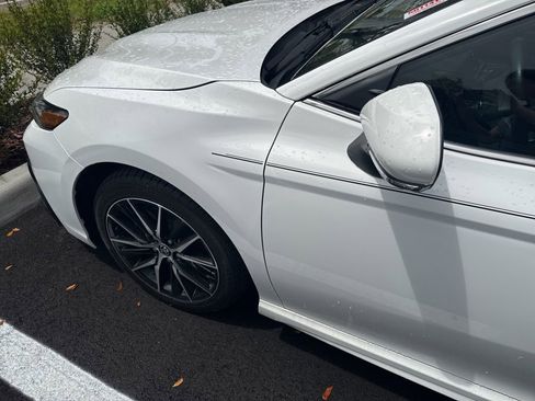 Used 2024 Toyota Camry SE image 8