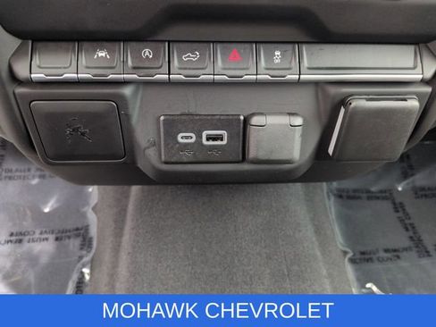 Used 2024 Chevrolet Silverado 1500 Custom AWD/4WD image 35