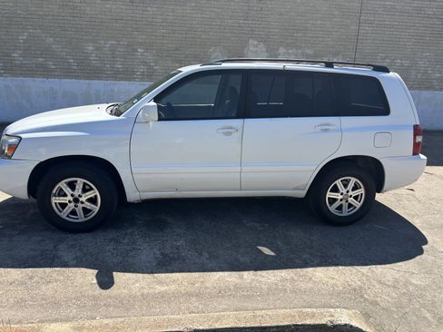 Used 2004 Toyota Highlander 2WD V6 image 6