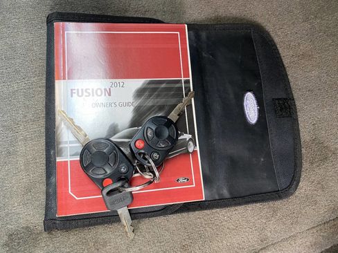 Used 2012 Ford Fusion SEL image 42