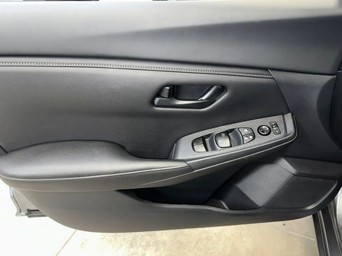 Used 2024 Nissan Sentra S FWD image 6