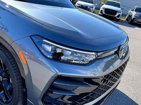 New 2026 Volkswagen Tiguan SE R-Line image 12