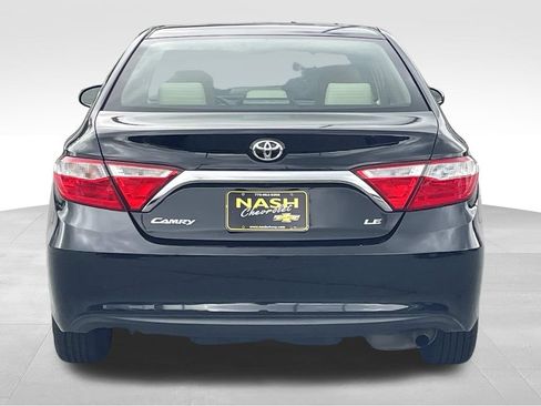 Used 2017 Toyota Camry LE FWD image 4