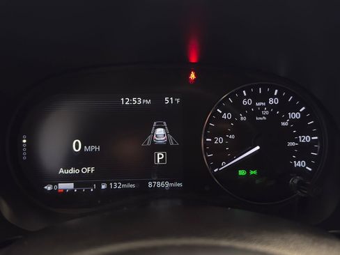 Used 2021 Nissan Kicks SV image 24