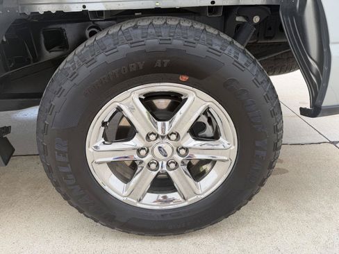 Used 2025 Ford F150 XLT w/ Equipment Group 301A Standard AWD/4WD image 18