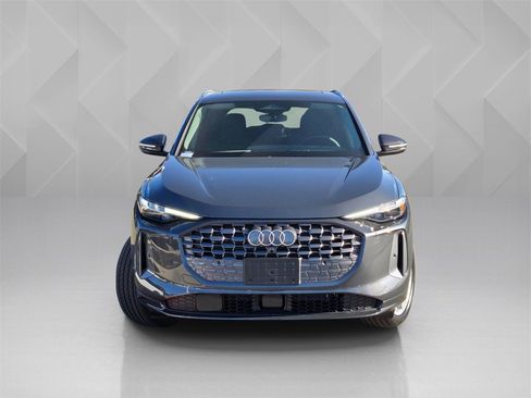 New 2025 Audi Q5 Premium Plus image 2