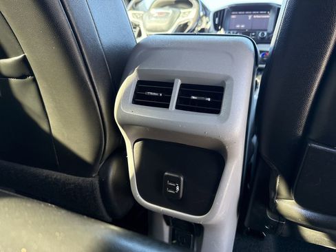 Used 2020 GMC Terrain SLT image 40