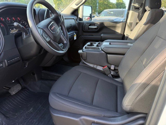 New 2026 GMC Sierra 2500 Pro w/ Convenience Package RWD image 8