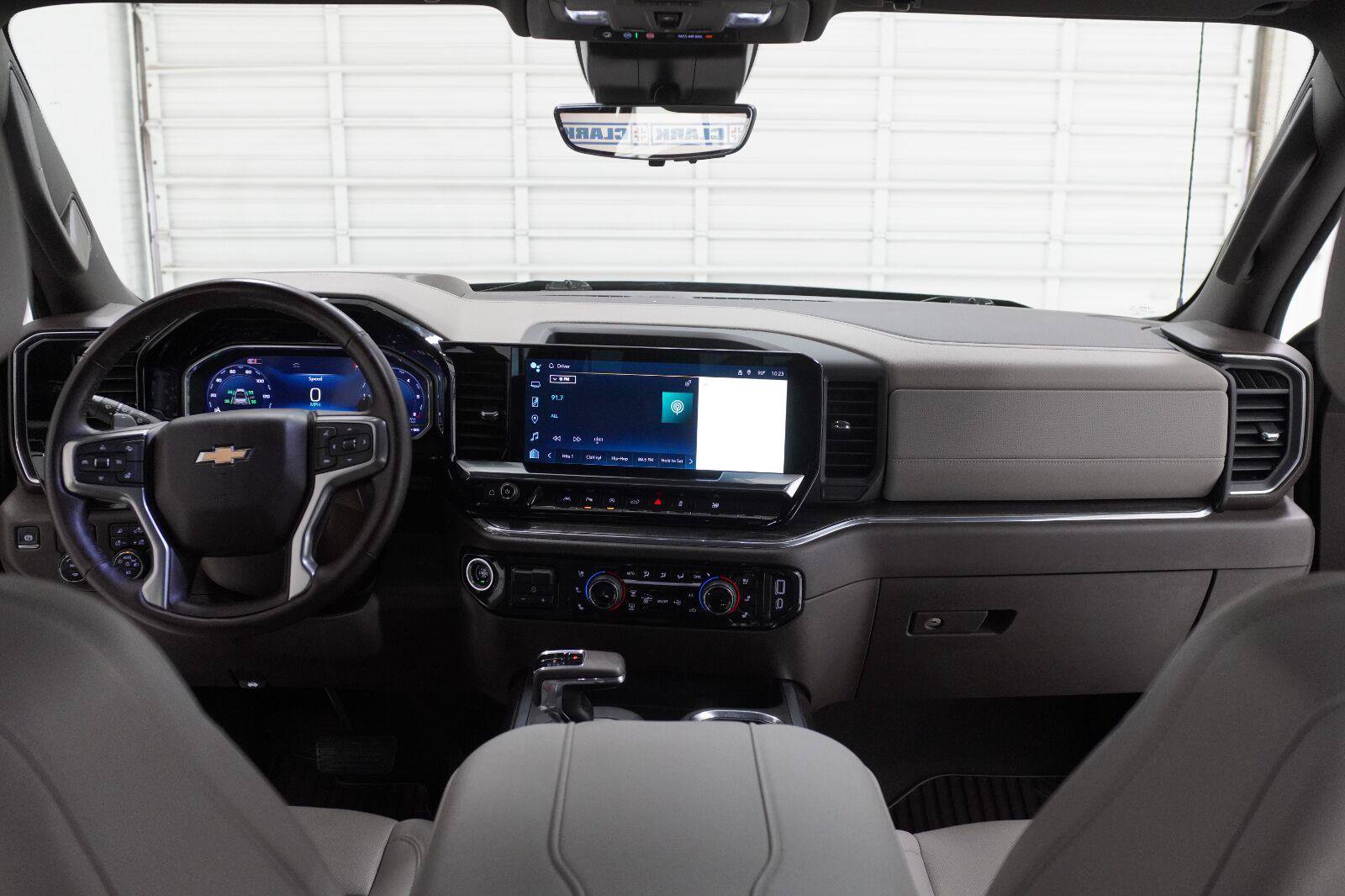 Used 2024 Chevrolet Silverado 1500 LTZ w/ Technology Package RWD image 30
