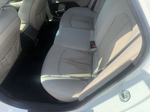 Used 2017 Kia Optima LX FWD image 16