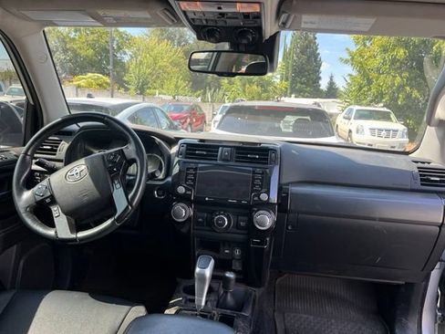 Used 2023 Toyota 4Runner TRD Off-Road Premium w/ Moonroof Package AWD/4WD image 8