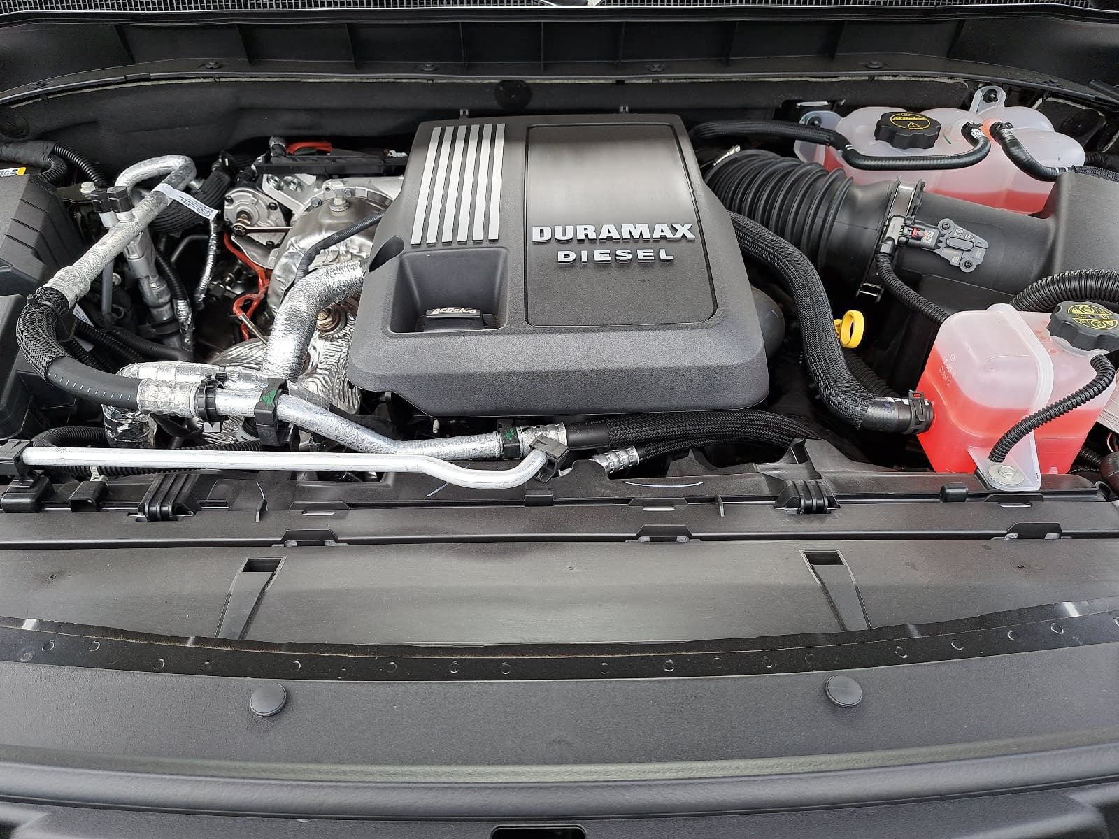 Used 2026 Chevrolet Suburban RST w/ Comfort Package RWD image 34