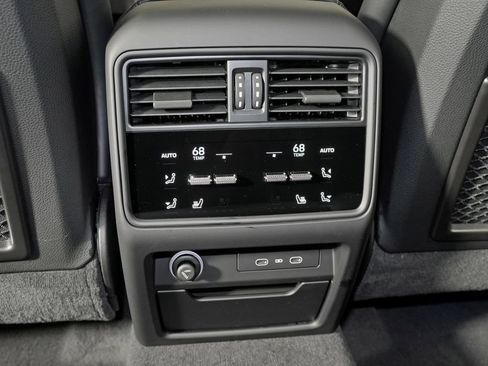 New 2026 Porsche Cayenne AWD/4WD image 35