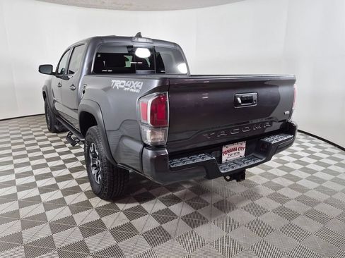 Used 2022 Toyota Tacoma TRD Off-Road w/ Technology Package AWD/4WD image 5