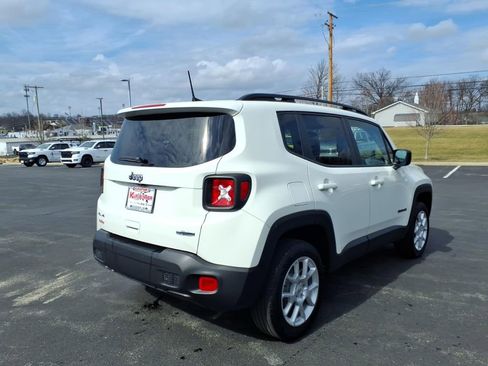 Used 2022 Jeep Renegade Latitude AWD/4WD image 5