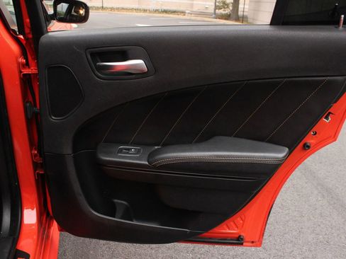 Used 2018 Dodge Charger R/T image 30