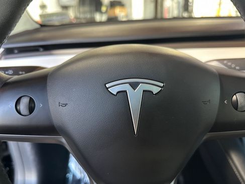 Used 2021 Tesla Model 3 Long Range AWD/4WD image 21