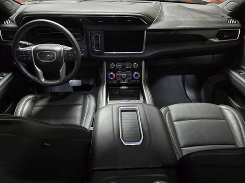 Used 2024 GMC Yukon XL Denali w/ Max Trailering Package image 18