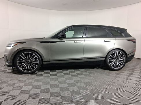 Used 2018 Land Rover Range Rover Velar R-Dynamic SE image 18