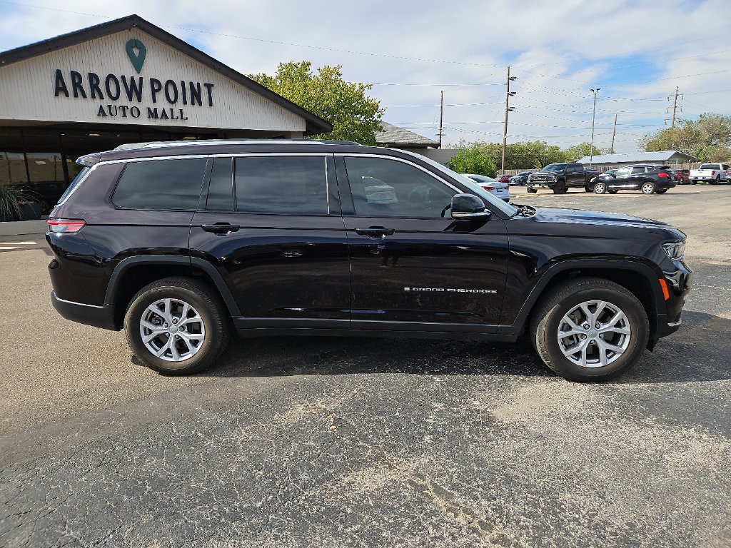 Used 2022 Jeep Grand Cherokee L Limited w/ Luxury Tech Group II RWD image 12
