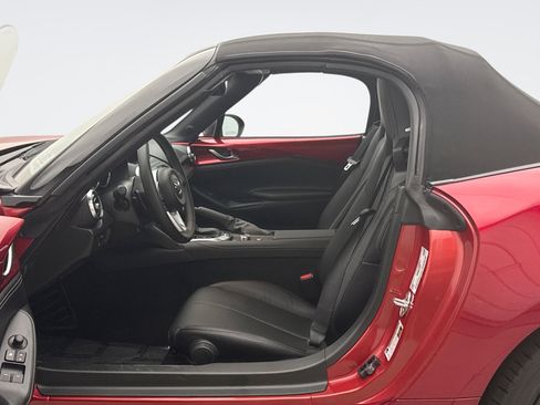 Used 2024 MAZDA MX-5 Miata Grand Touring w/ Appearance Package image 8