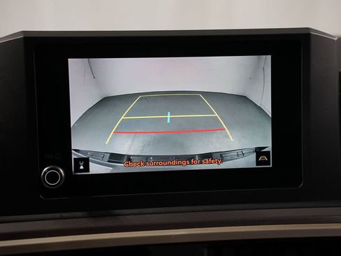 Certified 2025 Toyota Tacoma SR5 image 21