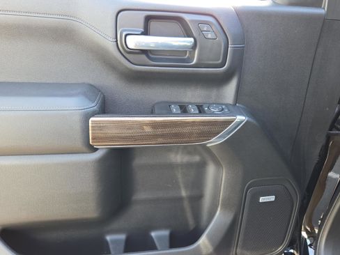 Used 2021 Chevrolet Silverado 1500 LT Trail Boss w/ Convenience Package II image 29