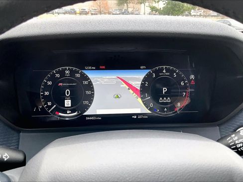 Used 2020 Land Rover Range Rover Velar R-Dynamic S image 22