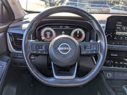 Used 2023 Nissan Rogue Platinum w/ Platinum Premium Package image 12