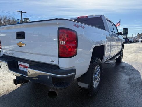 Used 2019 Chevrolet Silverado 2500 LTZ w/ Duramax Plus Package image 16