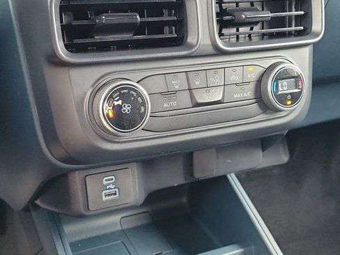 Used 2022 Ford Maverick XL FWD image 25