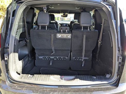 Certified 2020 Chrysler Pacifica Touring-L w/ Advanced Safetytec Group image 5